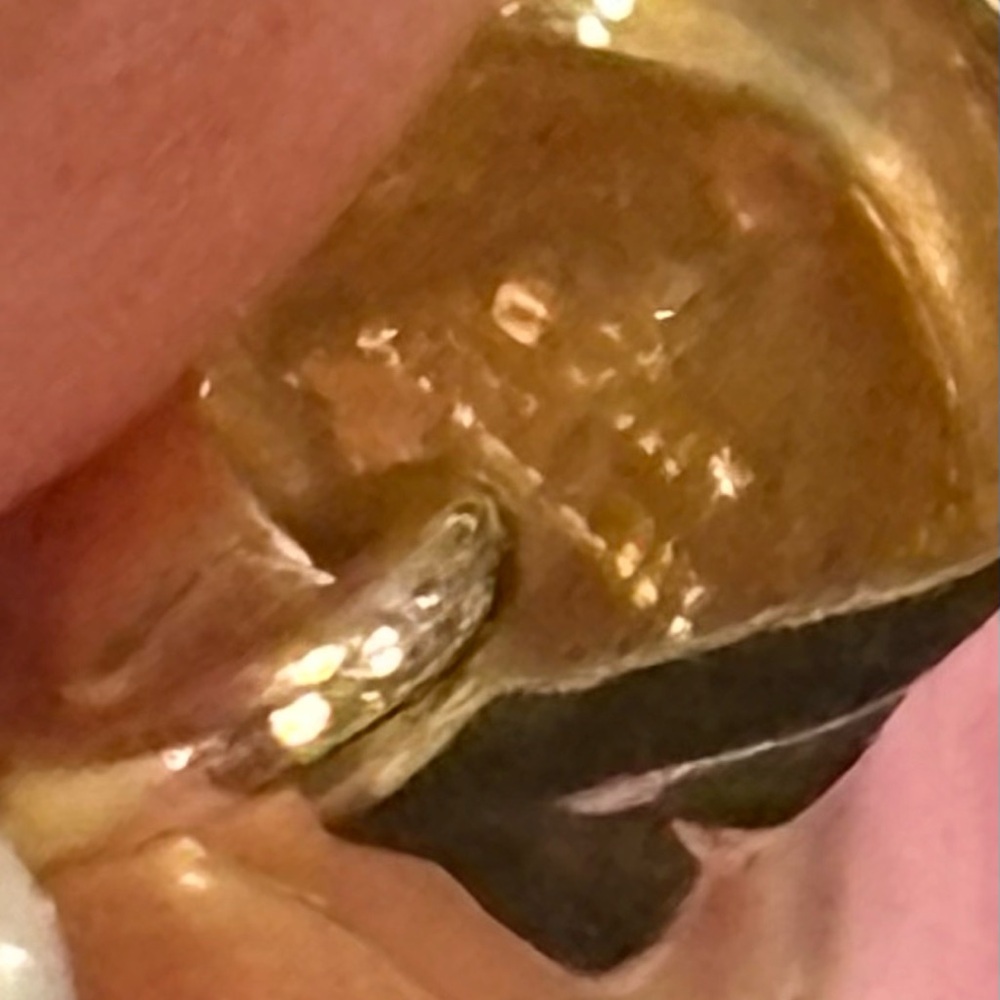 14kt Coin Pendant!! Beautiful piece - worn few times! - Picture 2 of 9